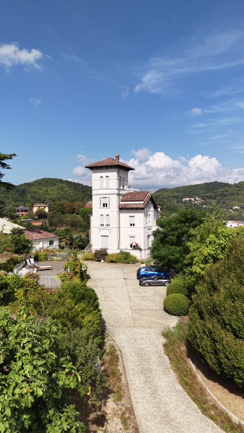 DJI_20260819105953_0060_D.MP4